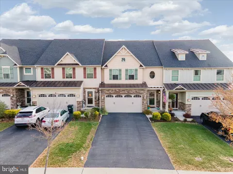 1262 Drydock St, Brunswick, MD 21716