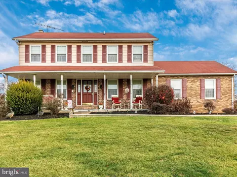 6817 Woodville Rd, Mount Airy, MD 21771