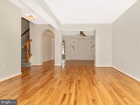 2203 Garden Ln, Frederick, MD 21701 photo 7