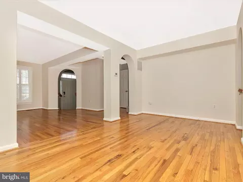 2203 Garden Ln, Frederick, MD 21701 photo 12