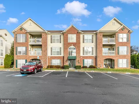 2502 Shelley Cir #2 2D, Frederick, MD 21702