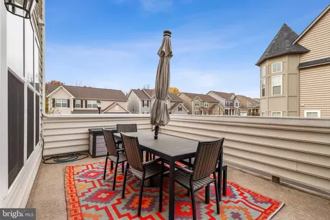 Exterior - 951 Holden Rd, Frederick, MD 21701 photo 3 of 7
