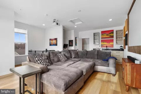 Living - 951 Holden Rd, Frederick, MD 21701 photo 4 of 5