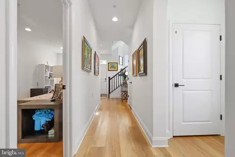Entry Way - 951 Holden Rd, Frederick, MD 21701 photo 3 of 3