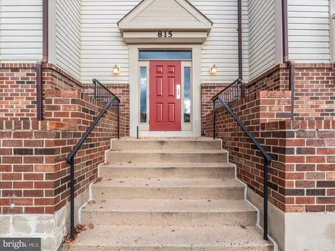 815 Stratford Way #B, Frederick, MD 21701