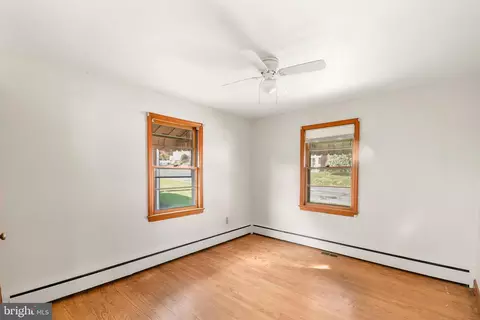 8 Linden Ave, Frederick, MD 21703 photo 13