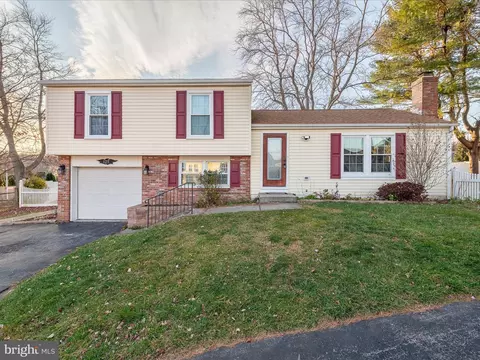 125 Deerfield Pl, Frederick, MD 21702