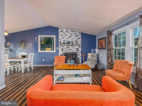 125 Deerfield Pl, Frederick, MD 21702 photo 5