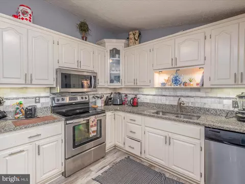 125 Deerfield Pl, Frederick, MD 21702 photo 8