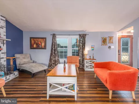 125 Deerfield Pl, Frederick, MD 21702 photo 3