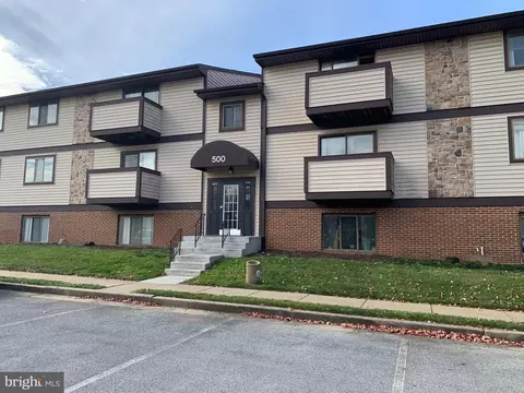500 Heather Ridge Dr #6M, Frederick, MD 21702