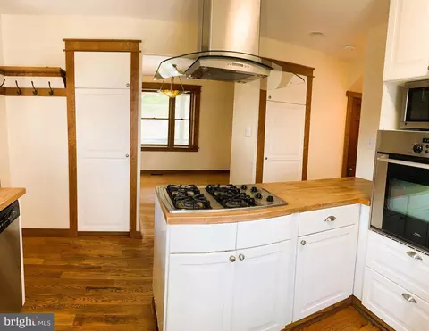 7001 Edgemont Rd, Frederick, MD 21702 photo 4