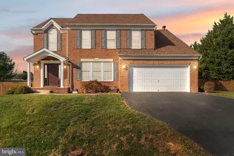 13230 Manor Dr S, Mount Airy, MD 21771