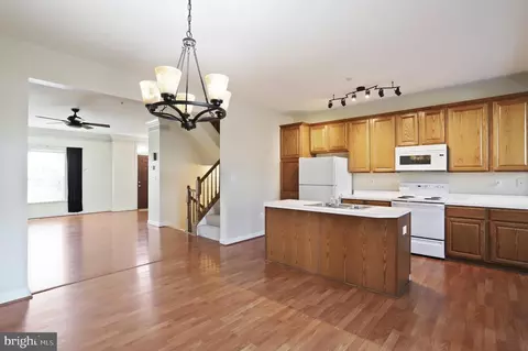 6706 Manorly Ct, Frederick, MD 21703 photo 7