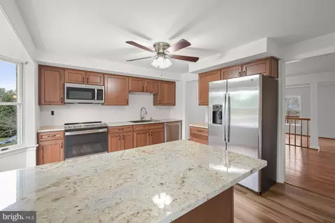 Kitchen - 7994 Schooner Ct, Frederick, MD 21701 photo 3 of 8