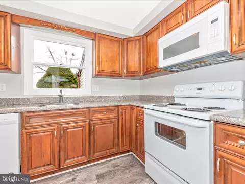 194 Stonegate Dr, Frederick, MD 21702 photo 13