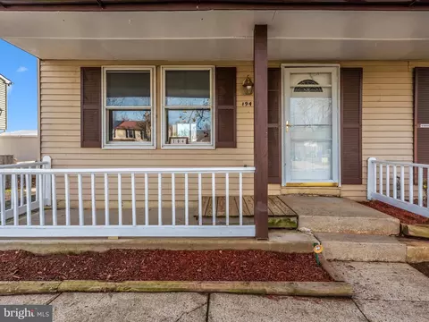 194 Stonegate Dr, Frederick, MD 21702 photo 2