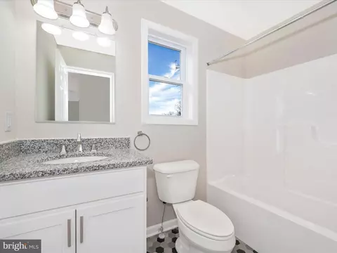 407 E St, Brunswick, MD 21716 photo 35
