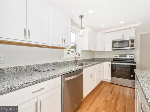 407 E St, Brunswick, MD 21716 photo 21