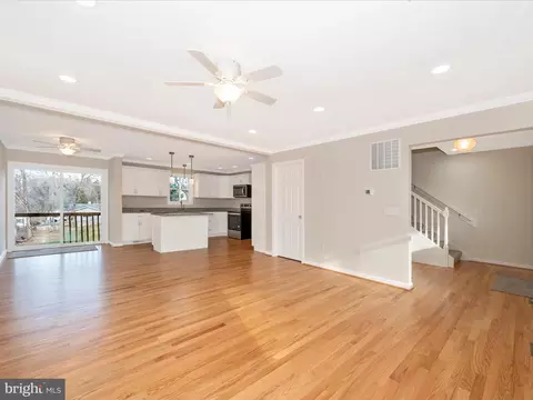 407 E St, Brunswick, MD 21716 photo 7