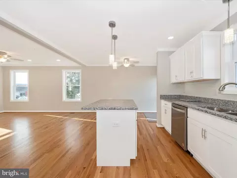 407 E St, Brunswick, MD 21716 photo 19