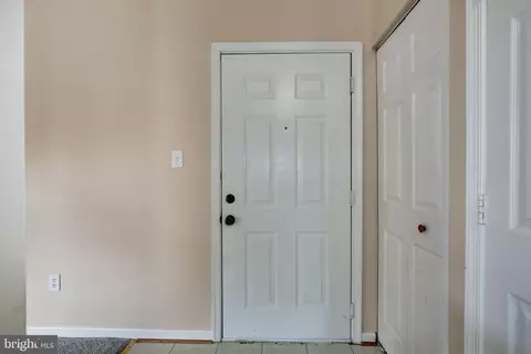 2106 Whitehall Rd #2D, Frederick, MD 21702 photo 4