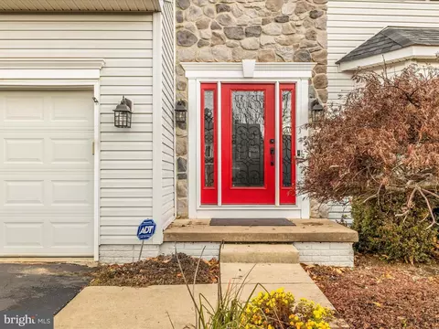 77 George Thomas Dr, Frederick, MD 21702 photo 2