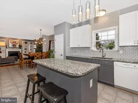 77 George Thomas Dr, Frederick, MD 21702 photo 12