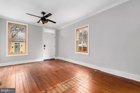 456 W South St, Frederick, MD 21701 photo 4