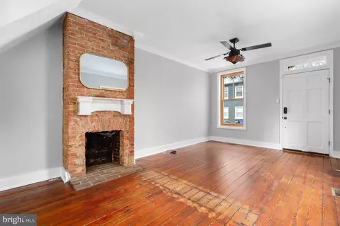 456 W South St, Frederick, MD 21701 photo 5