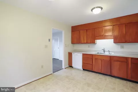 305 Barbara St, Frederick, MD 21701 photo 10