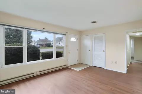 305 Barbara St, Frederick, MD 21701 photo 6