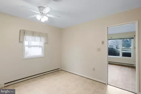 305 Barbara St, Frederick, MD 21701 photo 8