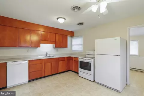 305 Barbara St, Frederick, MD 21701 photo 9