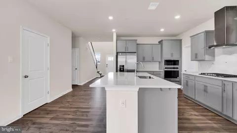 487 Ensemble Way, Frederick, MD 21701 photo 9