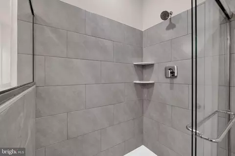 Bath - 485 Ensemble Way, Frederick, MD 21701 photo 4 of 8
