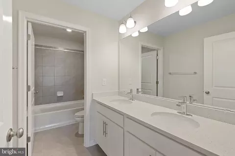 Bath - 444 Tiller St, Frederick, MD 21701 photo 5 of 5