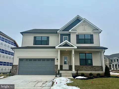 825 Foundry St, Frederick, MD 21701