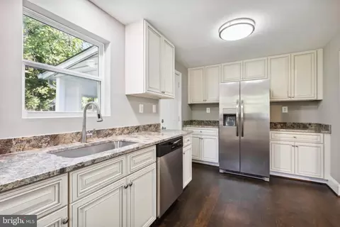 21 C St, Brunswick, MD 21716