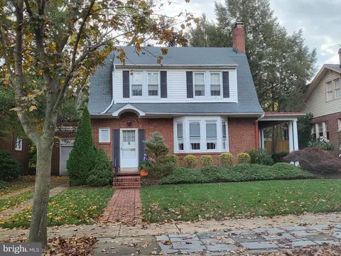 322 W College Ter, Frederick, MD 21701