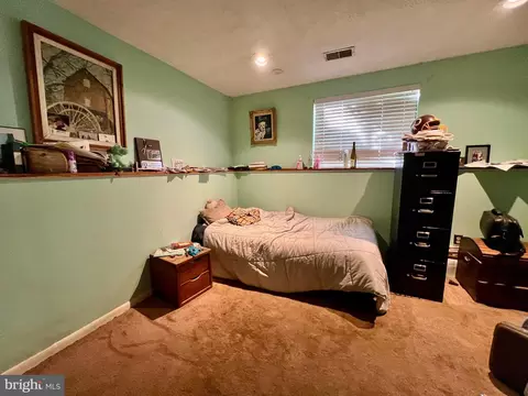 542 Logan St, Frederick, MD 21701 photo 29