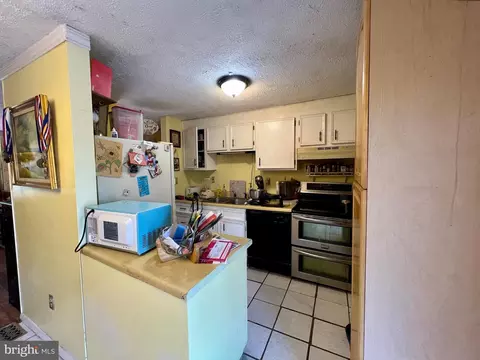 542 Logan St, Frederick, MD 21701 photo 12