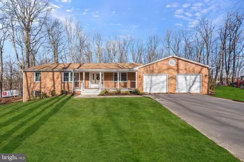 4124 Larson Ln, Mount Airy, MD 21771