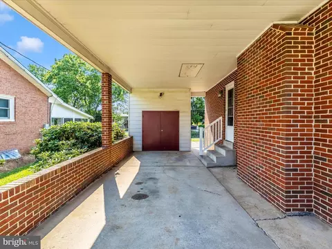 Exterior - 283 Wyngate Dr, Frederick, MD 21701 photo 1 of 2