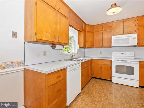 Kitchen - 283 Wyngate Dr, Frederick, MD 21701 photo 3 of 5