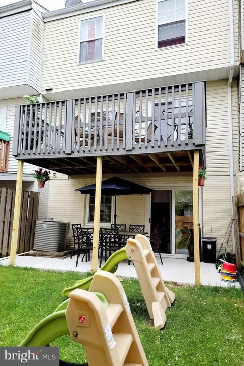 1828 Hammond Ct, Frederick, MD 21702 photo 2
