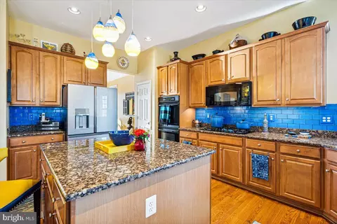 9463 Dunraven St, Frederick, MD 21704 photo 17