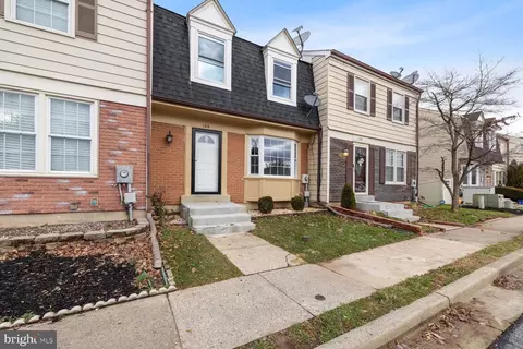 106 Lauren Ct, Frederick, MD 21703 photo 3