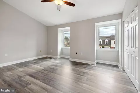 106 Lauren Ct, Frederick, MD 21703 photo 8