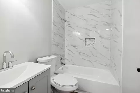 106 Lauren Ct, Frederick, MD 21703 photo 7